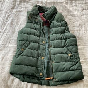 Puffy vest